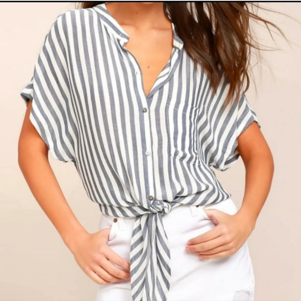 Lulus Newport Beach grey and white striped top size Small